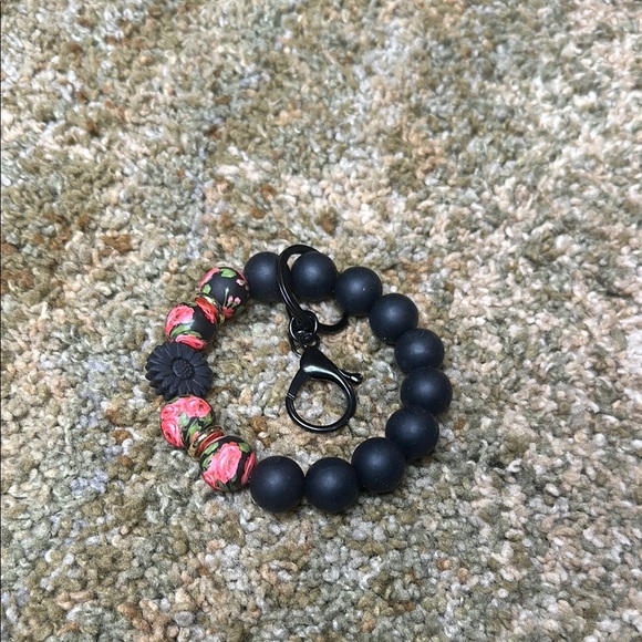 Wild Roses Black Red Pink Gold Keychain Bracelet Wristlet Black Hardware Silicon - Picture 4 of 4